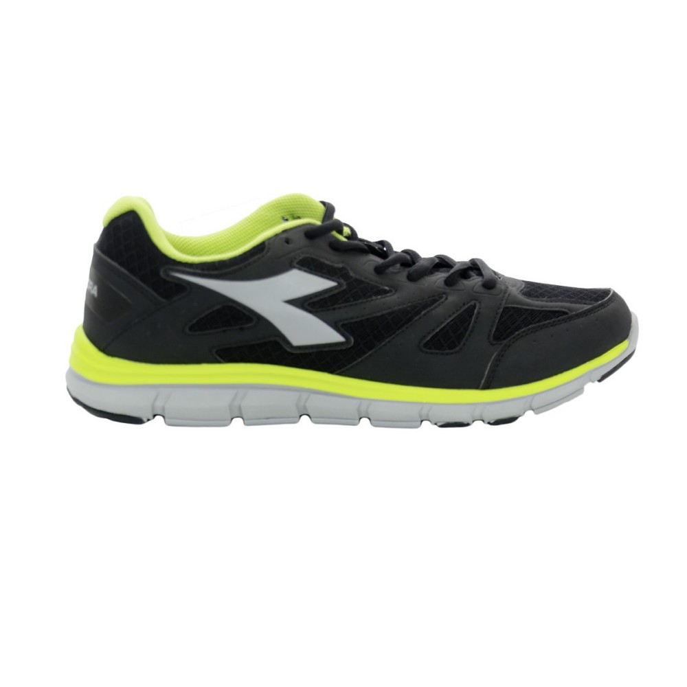 Diadora clearance hawk running