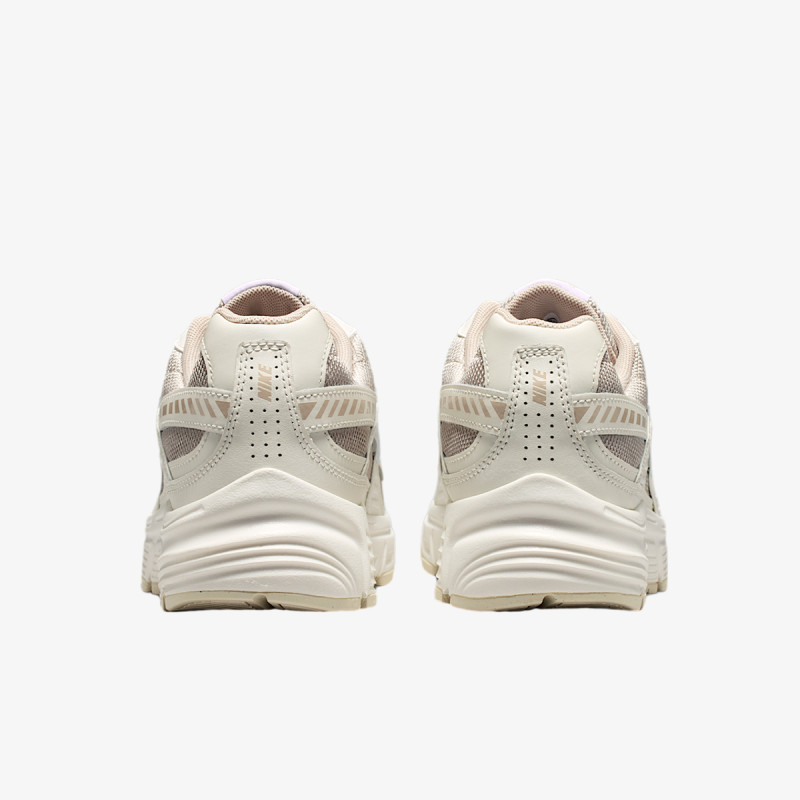 Nike Initiator 