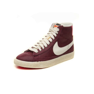 Nike Patike WMNS BLAZER MID SUEDE VNTG 