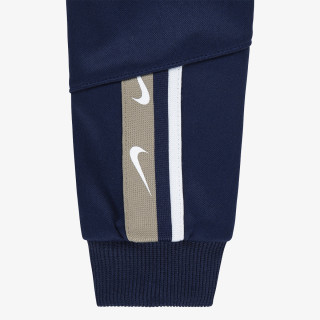 Nike Trenerka Club 