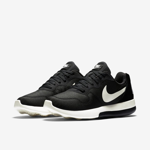Nike Patike WMNS NIKE MD RUNNER 2 LW 