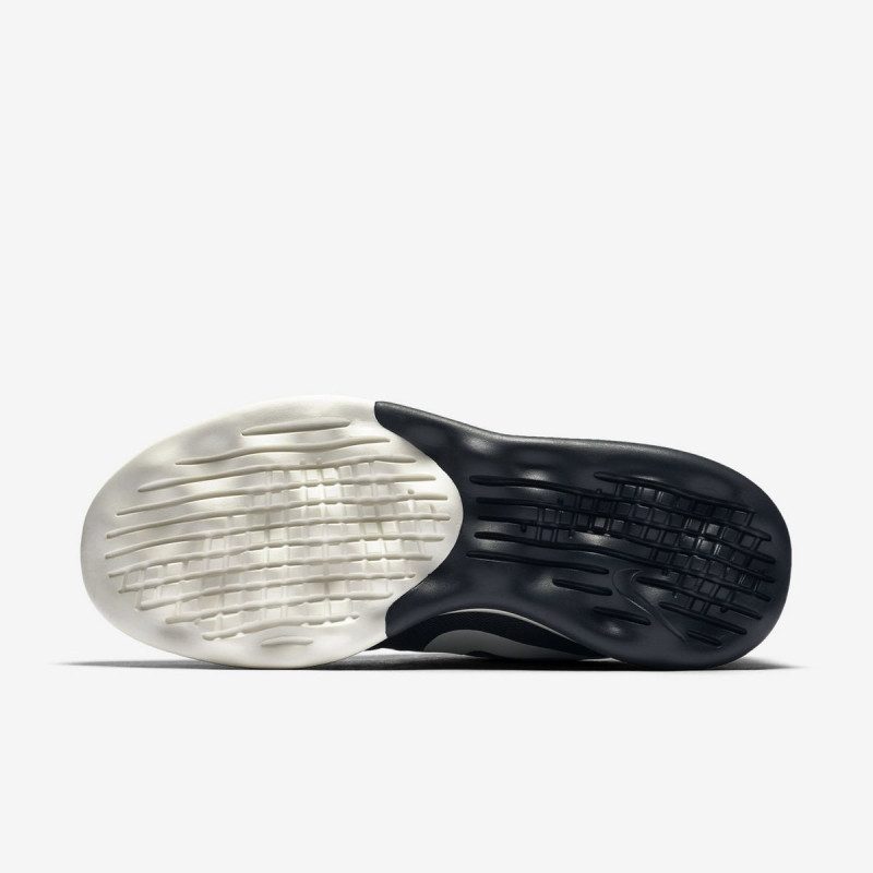 Nike Patike WMNS NIKE MD RUNNER 2 LW 