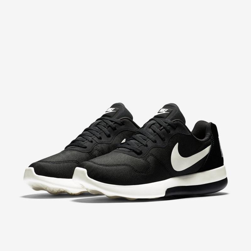 Nike Patike WMNS NIKE MD RUNNER 2 LW 