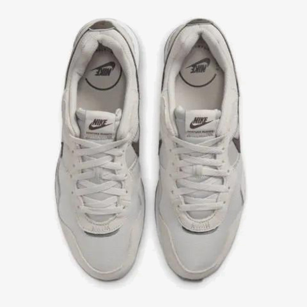 Nike Venture Runner 