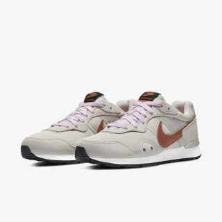 Nike Patike WMNS VENTURE RUNNER 