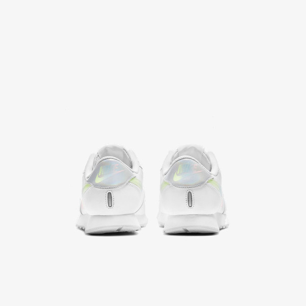 Nike Patike NIKE MD VALIANT MWH BG 