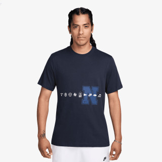 Nike U NSW TEE STD CELEBRATE BRAND 