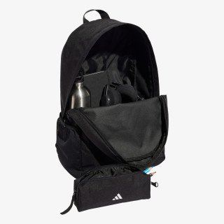 adidas CLSC PCASE BP 